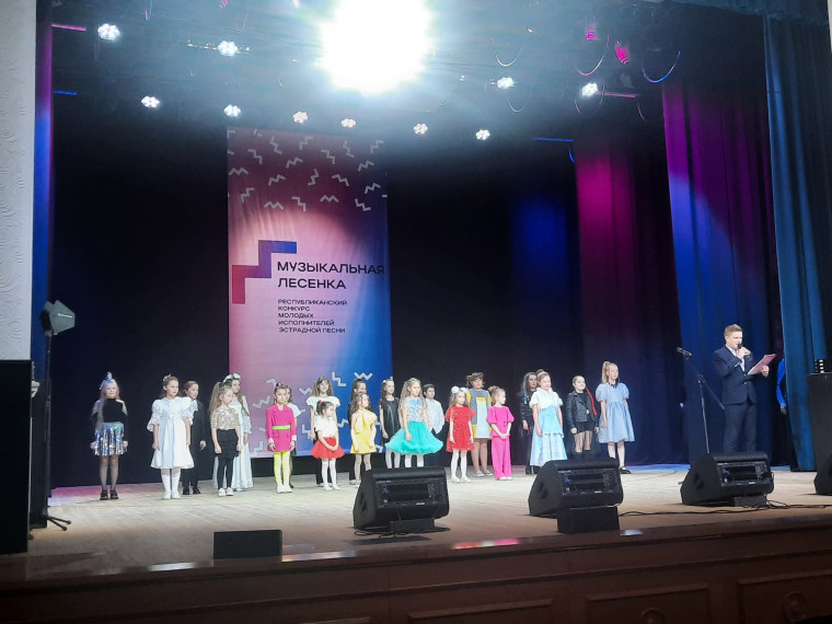 На прошлой неделе ученица 2в класса Амира Саттарова в очередной раз стала Лауреатом 1 степени..
